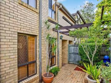 New 2/81 Elizabeth Street, PADDINGTON, QLD 4064 Townhouse fo.