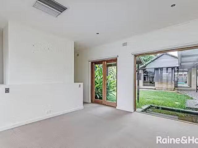 Cozy 28 Balmoral Avenue, North Brighton, SA 5048