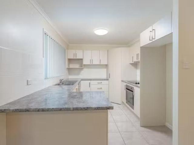 Rental! 2/8 Wisteria Lane, SOUTHSIDE, QLD 4570 House for Rent