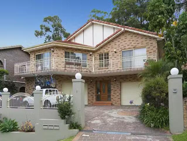 Cozy 2/8 Terrell Place, Balgownie, NSW 2519