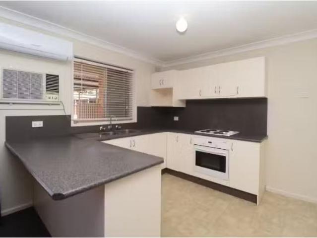 Charming 2/8 Veale Street, Wagga Wagga Apartment for rent Lis.