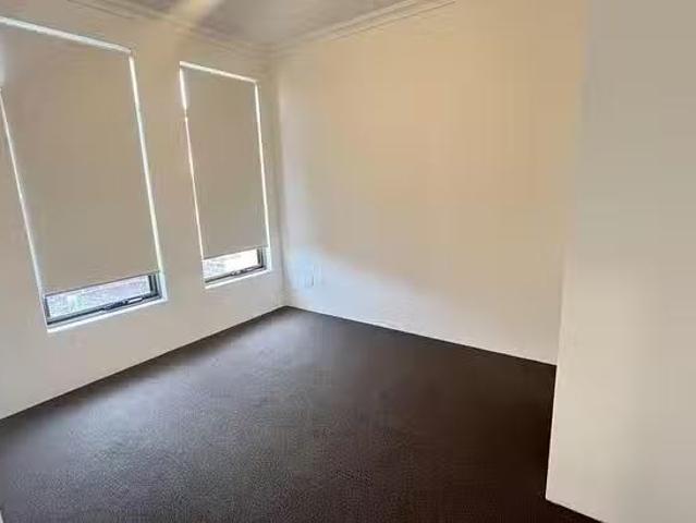 Just in! 29 Cussington Way, Ellenbrook, WA 6069
