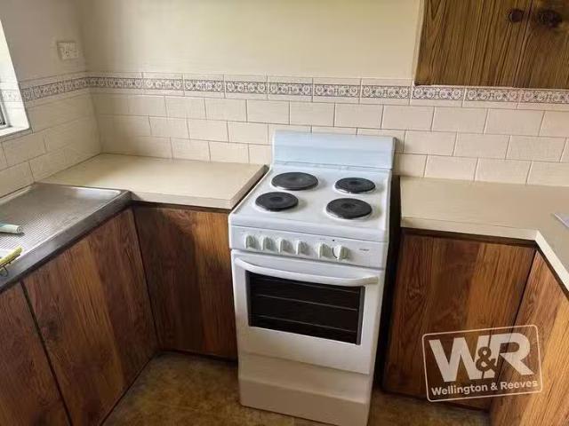 Deal! 29 Anuaka Road, Yakamia, WA 6330