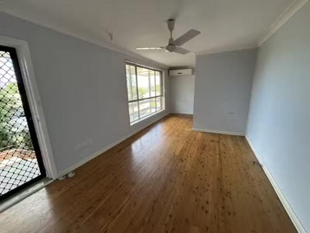 Nice 29 Drummond Road, TAMWORTH House for rent Listed by Wend.