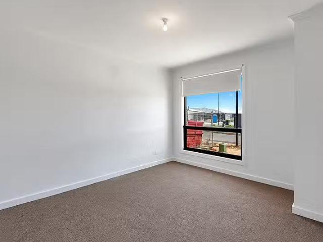 Cheap 29 Ornata Street, Munno Para, SA 5115