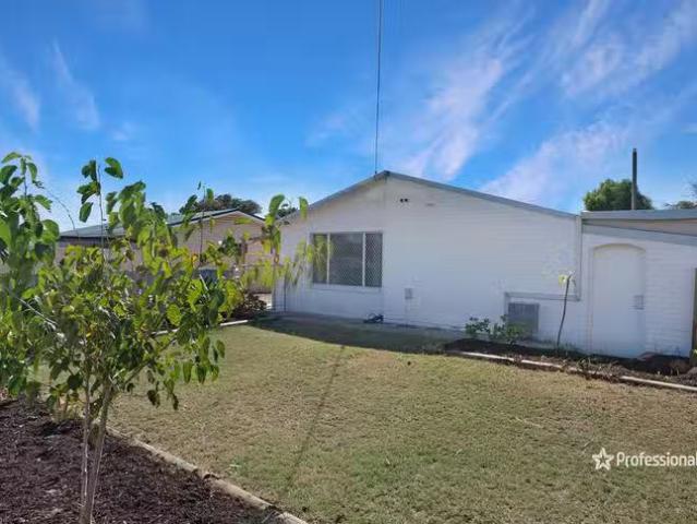 Deal! 29 Scott Road, Rangeway, WA 6530