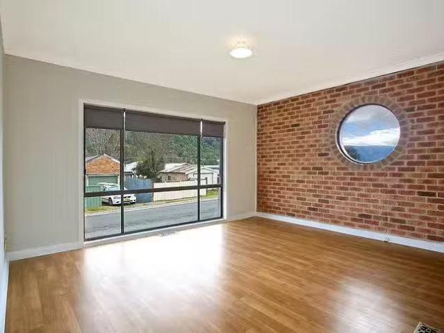 For Rent! 2/9 Ramsay Street, Vale Of Clwydd, NSW 2790