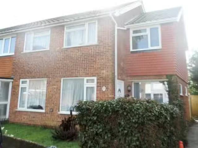Nice 2 BA 5 bedroom end of terrace house for rent in Hanover P.