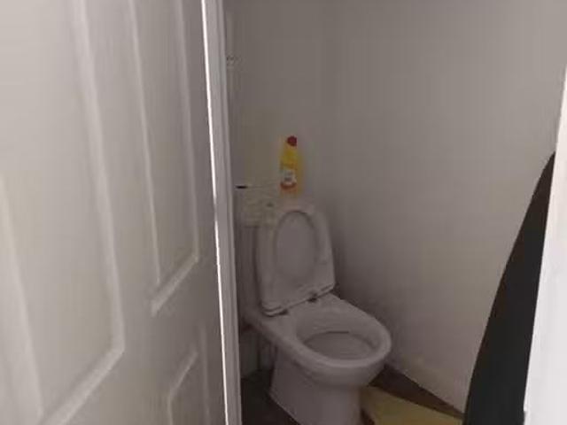 For Rent! 2 BA 1 bedroom house share for rent in Thresher Clos.