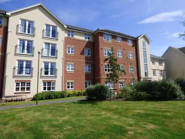 Charming 2 BA 2 bedroom apartment for rent in Butts Mead, Litt.