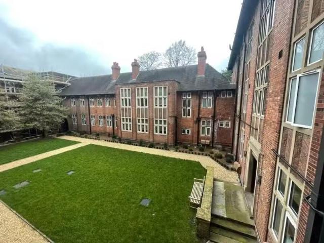 Unique 2 BA 2 bedroom apartment for rent in St Marys Gate, Der.