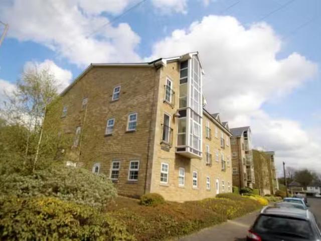 For Rent! 2 BA 2 bedroom duplex for rent in Old Souls Mill, Wo.