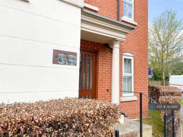 Just in! 2 BA 2 bedroom flat for rent in Brandwood Crescent, B.