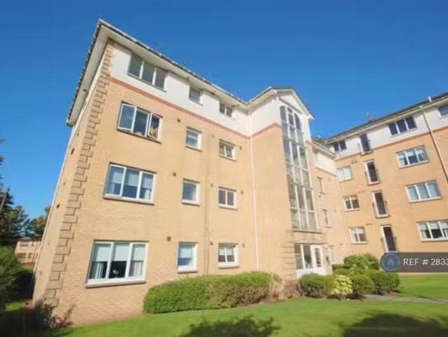 Just in! 2 BA 2 bedroom flat for rent in Hillview Court, Clyde.