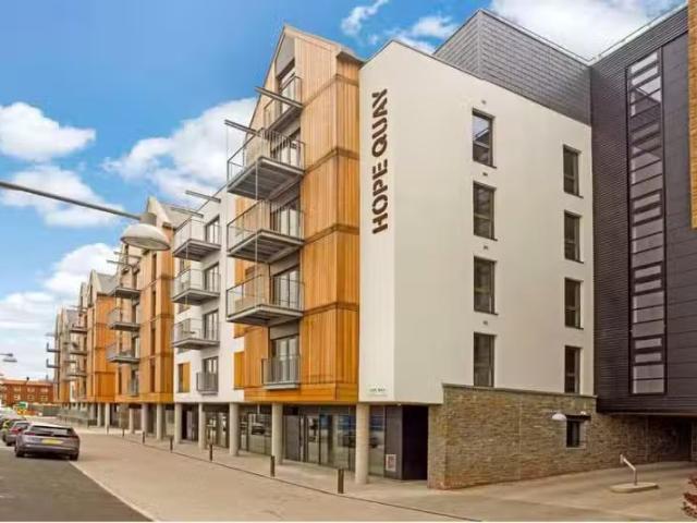 Rental! 2 BA 2 bedroom flat for rent in Hope Quay, Wapping Wha.