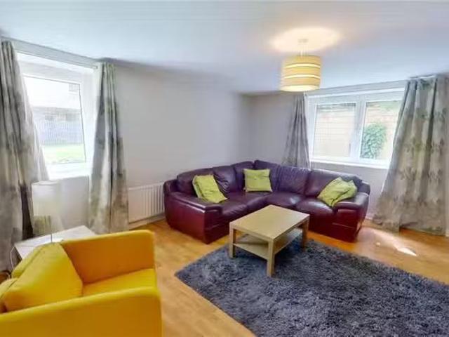 Just in! 2 BA 2 bedroom flat for rent in Pilrig Heights, Edinb.