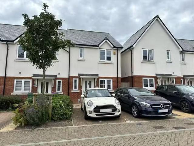 Nice 2 BA 2 bedroom house for rent in Westbrook Drive, Folkest.