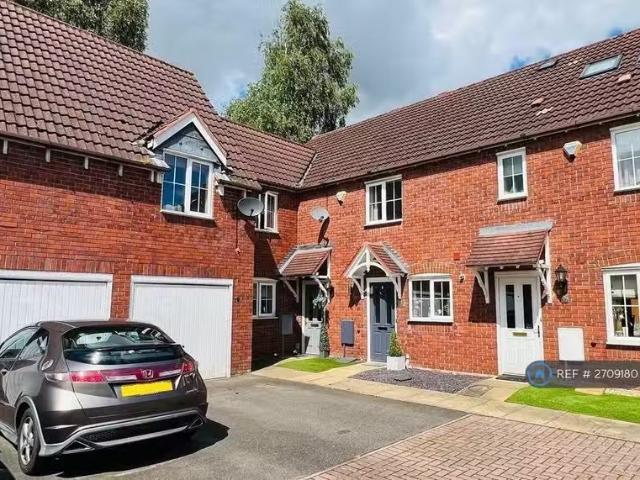 Unique 2 BA 2 bedroom terraced house for rent in Farmstead Clo.