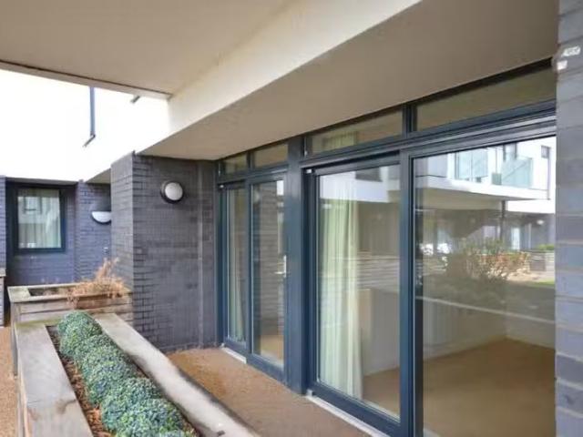 Unique 2 BA 3 bedroom ground floor flat for rent in Canons Way.