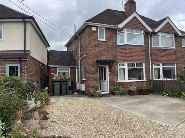 Rental! 2 BA 3 bedroom semi detached house for rent in Kingshi.