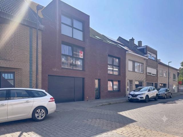 Unique 2 bedroom apartment for rent