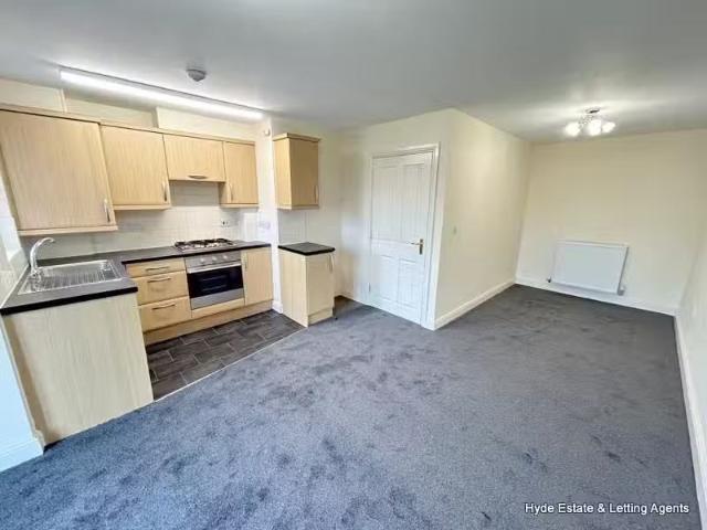 Unique 2 bedroom apartment for rent in 18 Barton Street, Farnw.