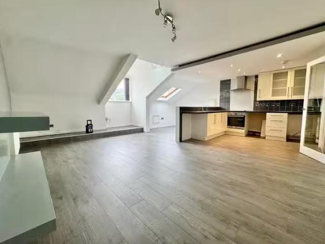 Unique 2 bedroom apartment for rent in Bank Street, Rossendale.