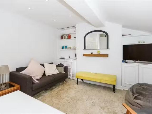 Nice 2 bedroom apartment for rent in Royal Park, Clifton, Bris.
