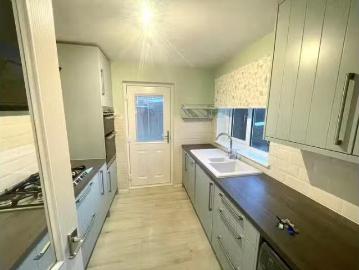 Just in! 2 bedroom bungalow for rent in Swallow Gardens, Westo.