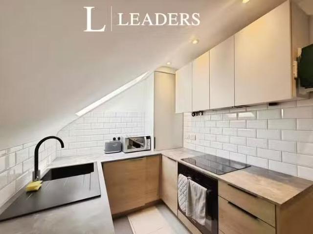 Rental! 2 bedroom flat for rent in Cambridge Road, Bournemouth.
