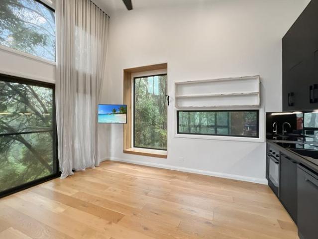 Unique 2 Bedroom Home set amongst the Trees