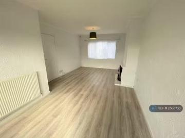 Cozy 2 bedroom semi detached house for rent in Adams Hill, Bir.