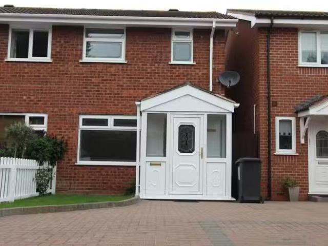 Rental! 2 bedroom semi detached house for rent in Swindale, Wi.