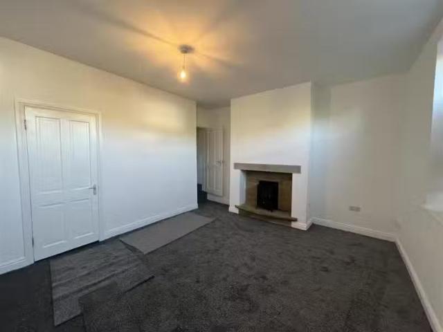 Cozy 2 bedroom terraced house for rent in Chapel Terrace, Alle.