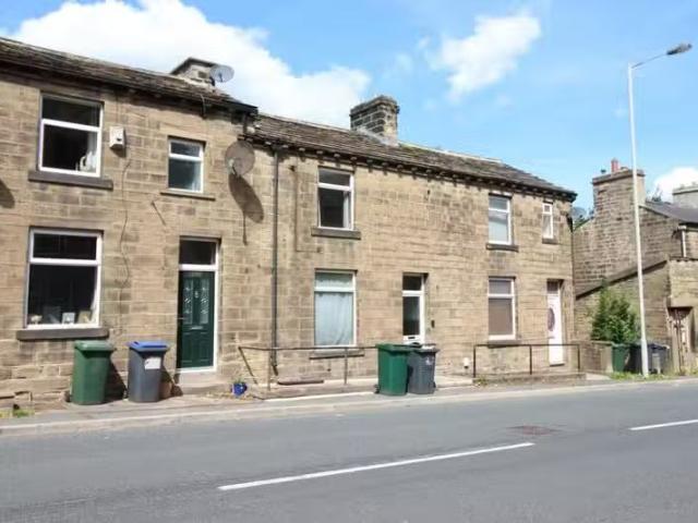 Rental! 2 bedroom terraced house for rent in Halifax Road, Kei.