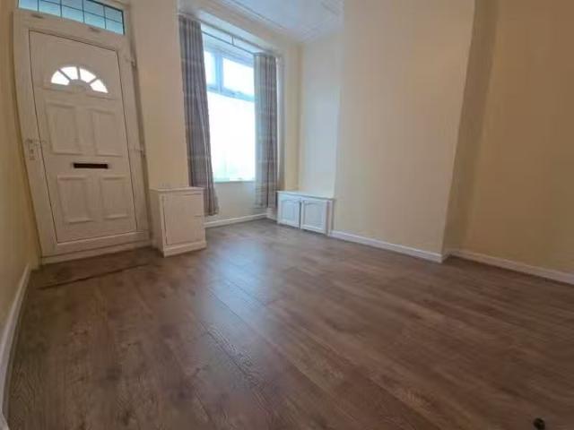 For Rent! 2 bedroom terraced house for rent in Solihull Road.
