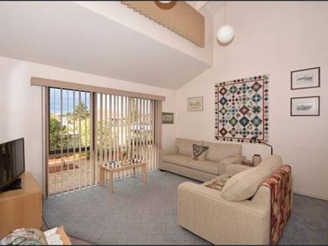 UNIQUE 2 BEDROOM UNIT