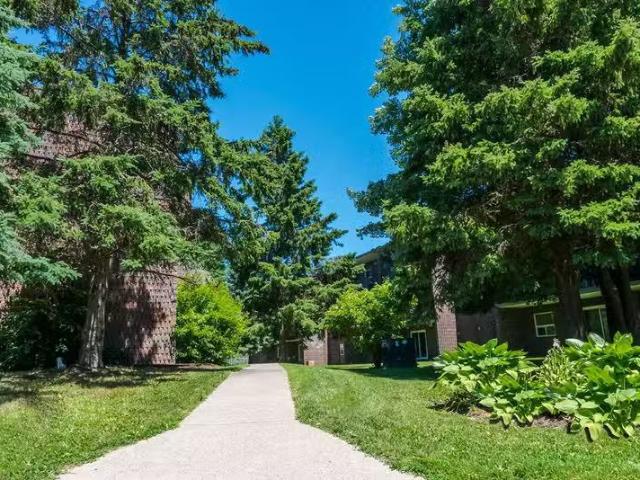 For Rent! 2 Bedroom Village Green Apartments