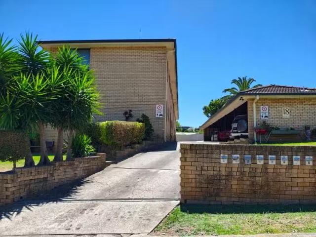 New 2 BR 4/18 Sturt Street, Campbelltown Apartment for rent L.