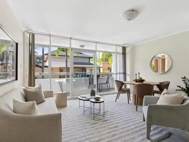 Rental! 2 BR 4/1 Milner Crescent, Wollstonecraft, NSW 2065