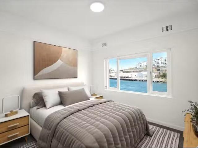 Cheap 2 BR 4/2 Ben Boyd Road, Neutral Bay Apartment for rent.