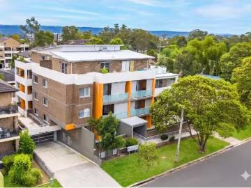 Cheap 2 BR 4/5 7 Dent Street, JAMISONTOWN Apartment for rent.