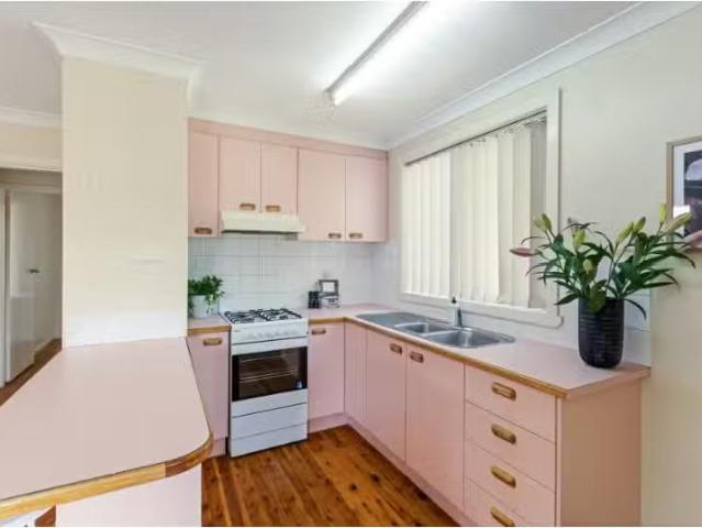 For Rent! 2 BR 4/97 Kenna Street, ORANGE Apartment for rent L.
