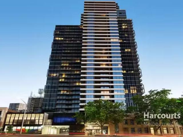 Charming 2 BR 505/65 Dudley Street, WEST MELBOURNE, VIC 3003.