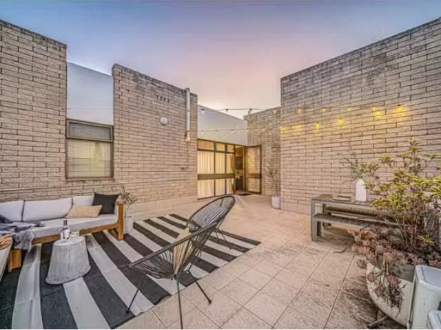 For Rent! 2 BR 5/143 Faulkner Street, ARMIDALE House for rent.