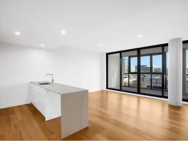 Cozy 2 BR 519/45 Ainslie Avenue, Braddon Apartment for rent L.