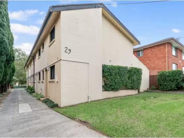 Cheap 2 BR 5/29 Underwood St, Corrimal Townhouse for rent Lis.