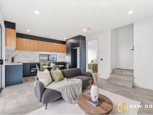 Unique 2 BR 5B Eric Willmot Way, MACNAMARA Apartment for rent.