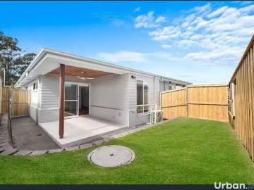 Nice 2 BR 63a Crossing Street, Bellbird Townhouse for rent Li.