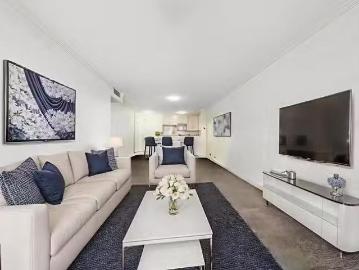Nice 2 BR 61/4 10 Pound Road, Hornsby, NSW 2077
